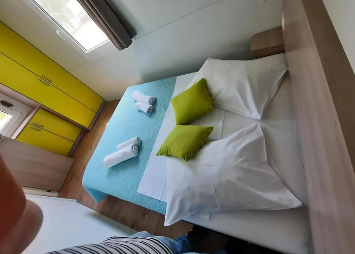 Kamp Rujno Starigrad Paklenica