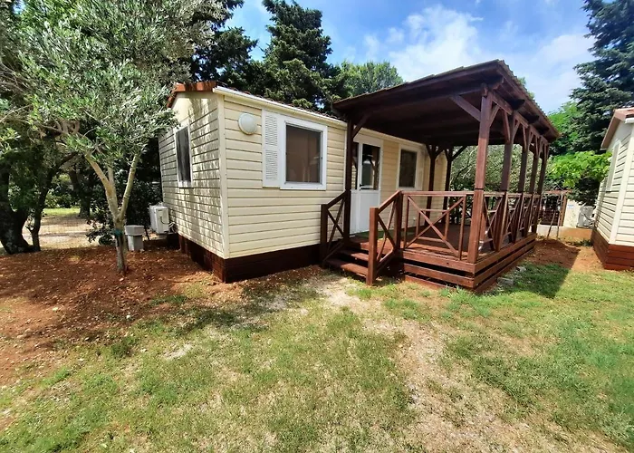 Kamp Rujno Tatil parkı Starigrad Paklenica