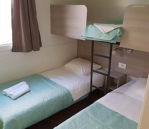 Kamp Rujno Tatil parkı Starigrad Paklenica