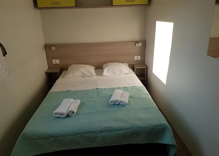 Kamp Rujno Tatil parkı