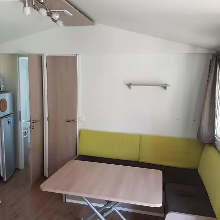 Kamp Rujno * Starigrad Paklenica